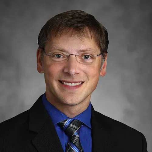 Portrait photo of G. Paul Hobbs